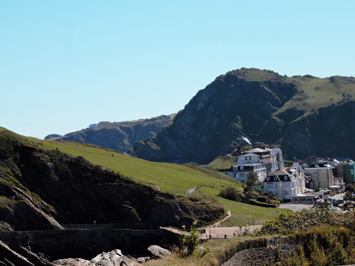 Ocean Breeze Villa Ilfracombe Eksteriør billede